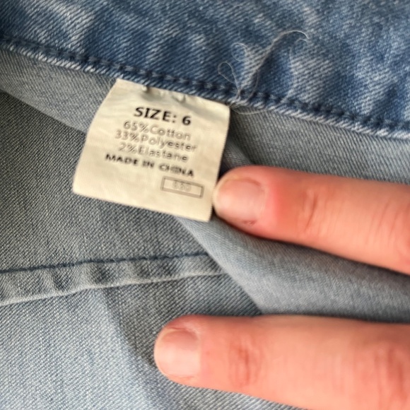 Medium Blue Jeans - Picture 5 of 9